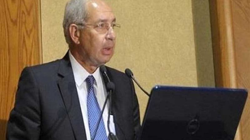 رئيس اقتصادية قناة