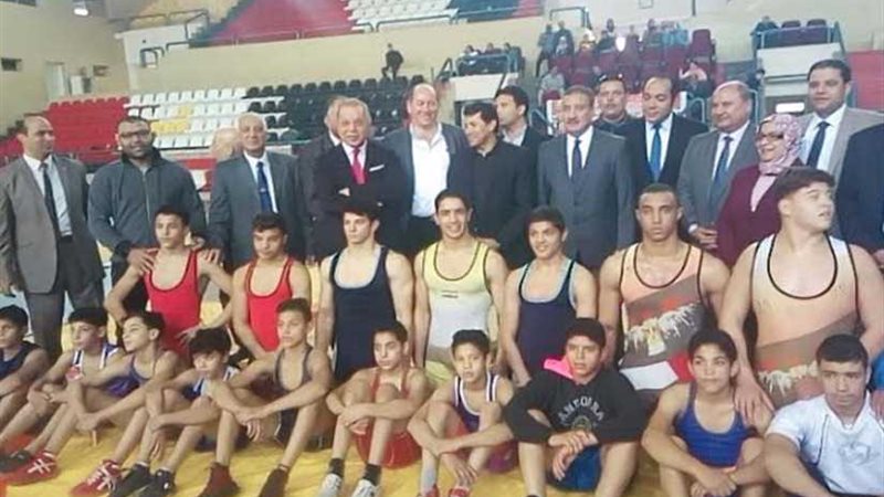 وزير الشباب والرياضة