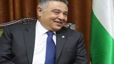 والد الطفل يوسف يشكر محافظ البحر الأحمر لعلاج نجله