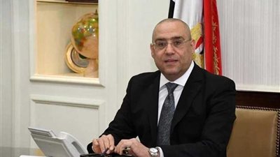 وزير الإسكان: 95 % نسبة الانتهاء من تنفيذ محطة تحلية مياه البحر بشرق بورسعيد