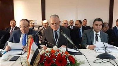 وزير الري السوداني بإجتماع 