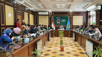 رئيس جامعة دمنهور: الطالب هو خط الدفاع الأول ضد الشائعات