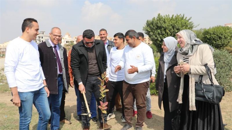 الشربينى وشباب اكتوبر