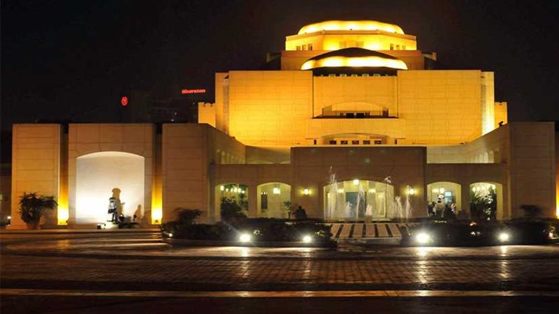 الأربعاء.. صالون