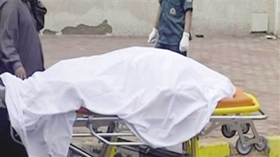 ينهي حياته لمطالبته برد مبلغ مالي بالخانكة