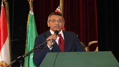 الوفد: الرقابة الإدارية تدعم الاستثمار بمواجهة الفساد