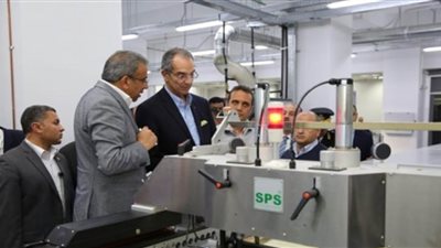 وزير الاتصالات يتفقد مدينة المعرفة بالعاصمة الإدارية الجديدة