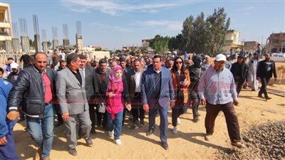 محافظ البحيرة يتفقد قرى المبادرة الرئاسية 