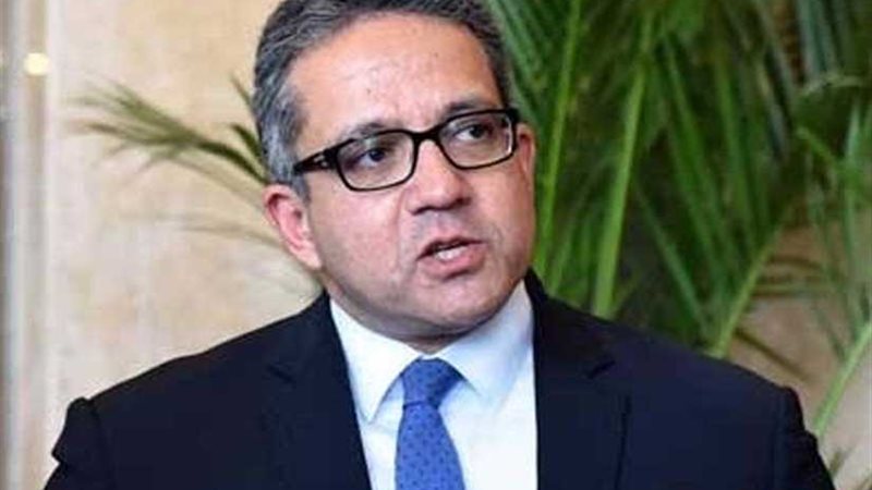 وزير السياحة والآثار