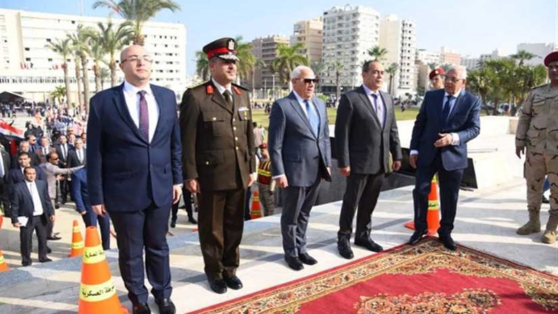 بالصور.. محافظ بورسعيد