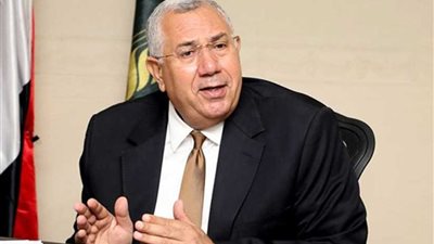 وزير الزراعة: مخاطبة البنك الزراعي لبحث حالات التعثر بمشروعات الإنتاج الحيواني