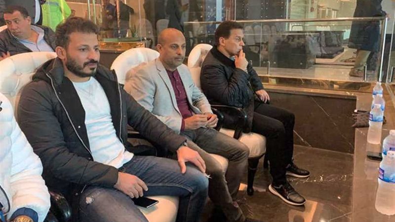 البدري يحضر مباراة