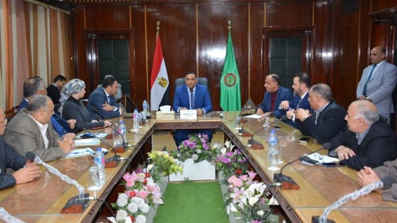 اجتماع محافظ الدقهلية