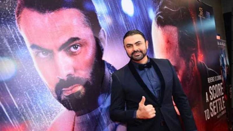 صور.. محمد كريم يحتفل