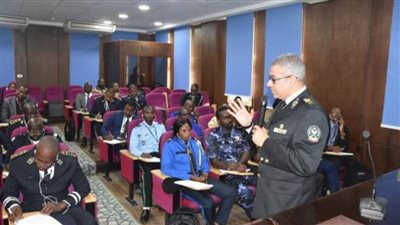 أكاديمية الشرطة تحتفل بتخريج دورتين تدريبيتين من الكوادر الأمنية الإفريقية