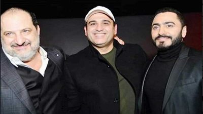 النجوم مع تامر حسني في العرض الخاص لفيلم 