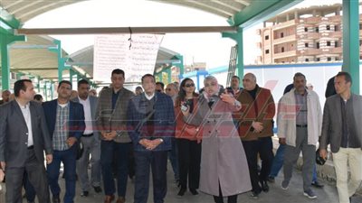 اللواء هشام آمنة يتفقد موقف كوم حمادة الجديد