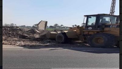 رفع 80 طن قمامة ومخلفات بالفتح وحتى مدخل أسيوط الجديدة