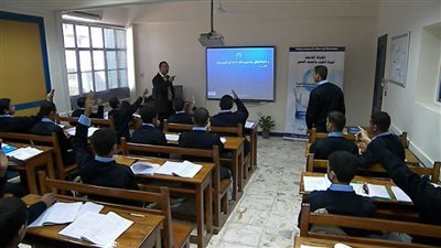  وزير الإسكان: تشغيل ٤ مدارس ثانوية فنية لمياه الشرب والصرف الصحي