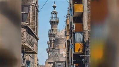 الآثار:  تأثر السقف الخشبي لسبيل وكتاب يوسف آغا الحبشي من حريق باب الوزير