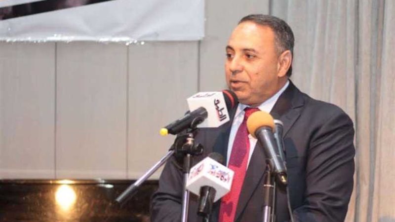 تيسير مطر يشيد بجهود