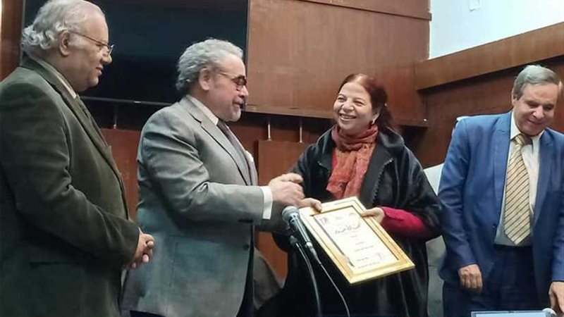 الدكتورة عزة بدر