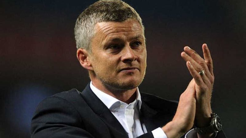 تعرف علي تشكيل مانشستر