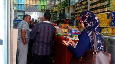 حملات تموينية بالإسكندرية لإحكام الرقابة على الأسواق