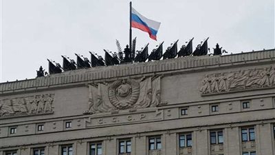 الدفاع الروسية تكذب حدوث اشتباك بالأيدي بين عسكريين وجنود أمريكيين بسوريا