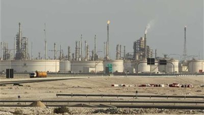 اليمن يؤكد نجاحه في استئناف إنتاج وتصدير النفط من عدد من القطاعات خلال الثلاث سنوات الماضية