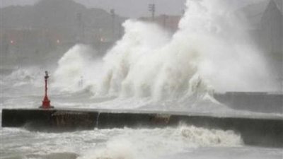 فقدان شخص وإجلاء 2000 أخرين إثر ضرب الإعصار المداري 