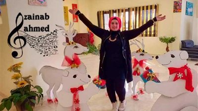 مش لازم كله أحمر وأخضر.. ديكورات 