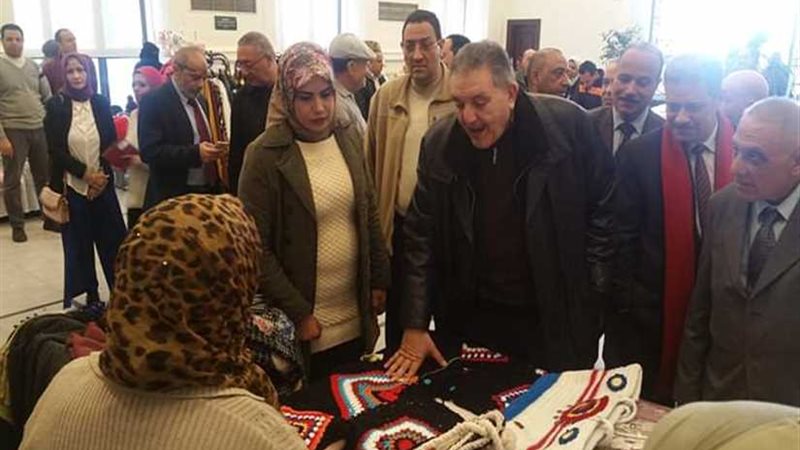 افتتاح معرض الأقمشة