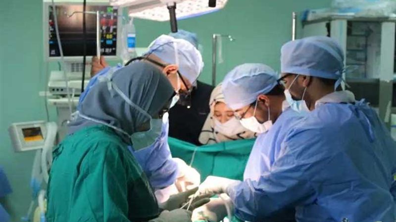 إجراء 18 عملية جراحية