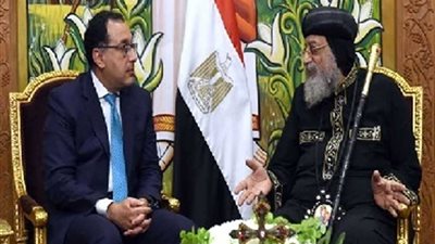 رئيس الوزراء يهنئ البابا تواضروس الثاني بمناسبة عيد الميلاد الجديد
