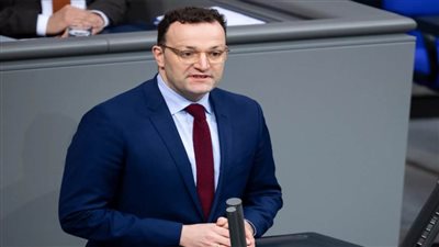 وزير الصحة الألماني يدعو لإلغاء الأحداث الكبرى للحد من انتشار كورونا