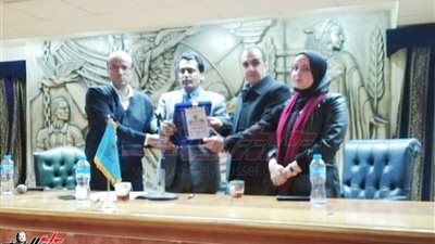 صحفيون من مختلف الأجيال.. محمود صلاح مدرسة مهنية.. وقريبًا جائزة بأسمه