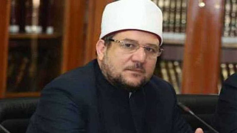 وزير الأوقاف يدعو