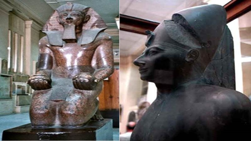 تمثالا تحتمس الثالث