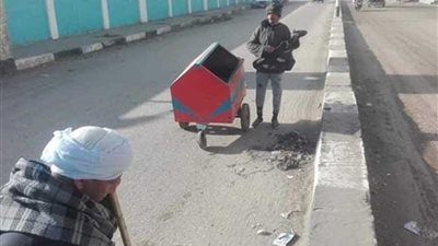 حملة مكبرة لنظافة وتمهيد وتسوية شوارع قرى منفلوط لتحسين الخدمات المقدمة للمواطنين