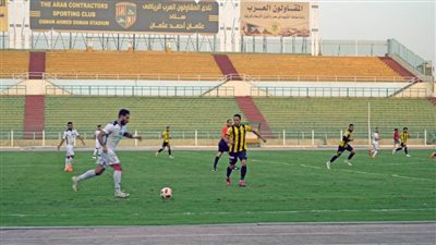  المقاولون يتقدم على الطلائع بهدف من ركلة جزاء في الشوط الأول