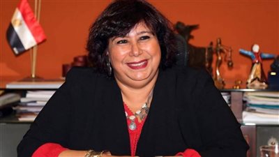 وزيرة الثقافة تتابع خطط نشر الوعى الصحى 