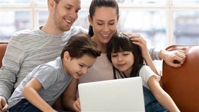 ٥ طرق لتقليل وقت تعرض عائلتك للشاشة