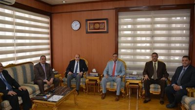 محافظ الدقهلية يستعرض أوجه التعاون مع الإنتاج الحربي