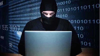 اعتقال نيجيري في باكستان لاتهامه بالاحتيال عبر الإنترنت