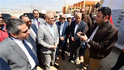 وزير الإسكان يقوم بجولة موسعة بـ٦ أكتوبر