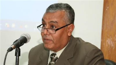 رئيس جامعة جنوب الوادي : تعديل خطة الدراسة وتعليق كافة الأنشطة الطلابية