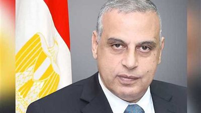 وزير الإتصالات يفتتح عددا من المشروعات بسوهاج