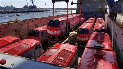 وزير النقل يتفقد أعمال عمرة وصيانة الجرارات بورش التبين