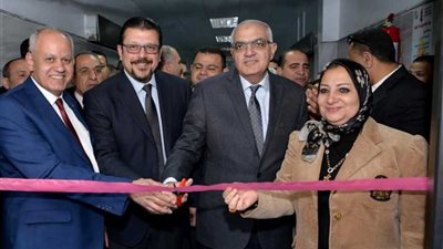رئيس جامعة المنصورة يفتتح 15 وحدة عناية مركزة جديدة بمستشفى الطوارئ